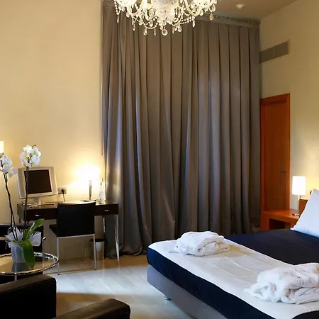 Otel Sant Roc 4*